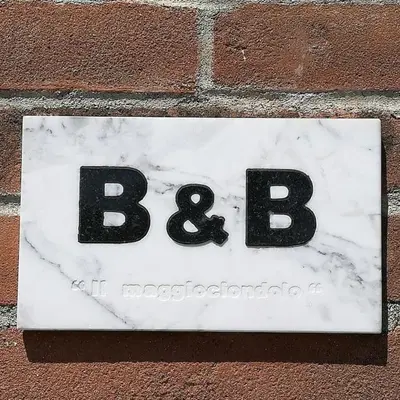 Certificato, attestato, insegna o altro documento esposto da B&B Il Maggiociondolo