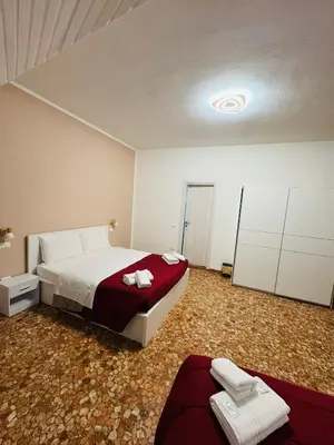 Letto o letti in una camera di MMM HOME Train Station 2