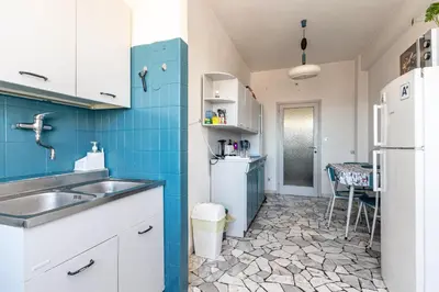 Cucina o angolo cottura di GuestHost - Mestre Roomy Apartment!