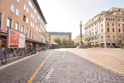 Planimetria di Welc-ōM Piazza Garibaldi