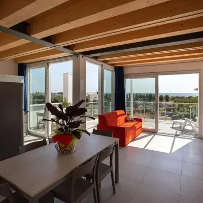 Elsa Attico vista mare