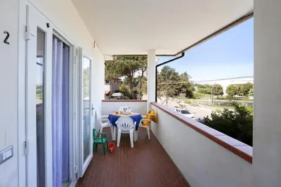 Balcone o terrazza di Elsa bilocale vista spiaggia