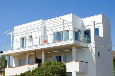 Balcone o terrazza di Elsa bilocale vista spiaggia