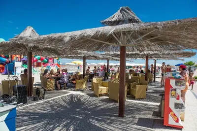 Ristorante o altro punto ristoro di Elsa 2 camere da letto vista spiaggia