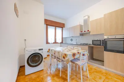Cucina o angolo cottura di Tatiana Flat - 10 minutes to Venice - Mestre Train Station - Free Parking