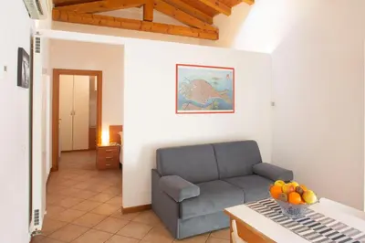 Area soggiorno di Yellow Loft