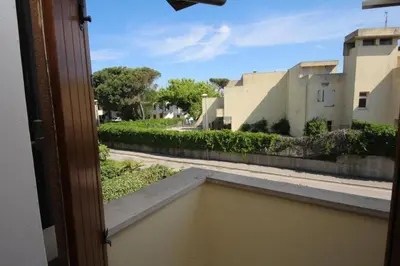 Giardino di Enjoy our flat with garden in Rosolina