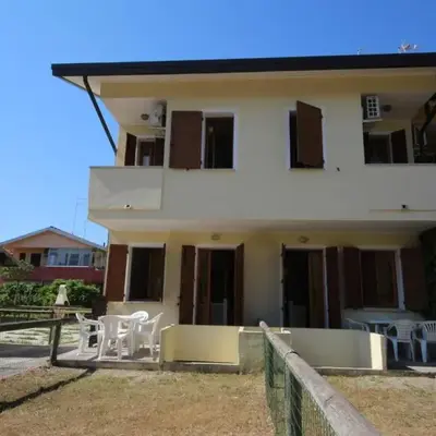Enjoy our flat with garden in Rosolina