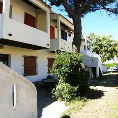 Cozy apartment close to the beach