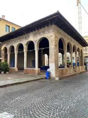Edificio in cui si trova la stanza in casa privata