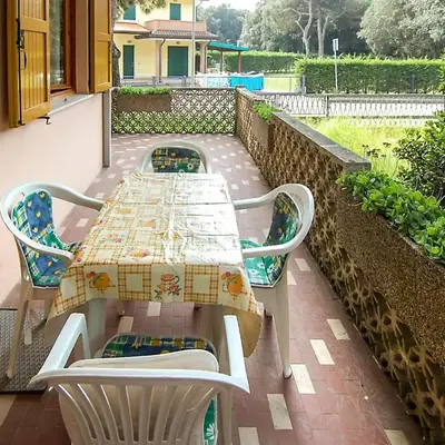 Family home with private garden and terrace