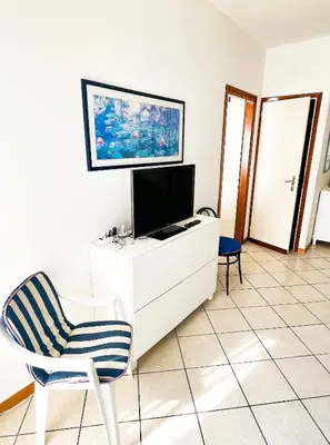 TV o dispositivi per l'intrattenimento presso Vista Mare, Terrazzo - CONDOMINIO CANSIGLIO