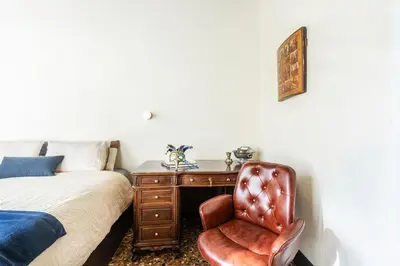 Area soggiorno di Canal View Luxury Heritage Retreat 2 Bedroom