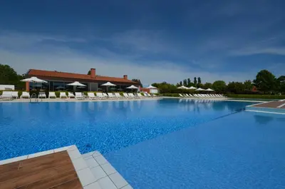 Piscina di Golf Club - Home Immobilare o nelle vicinanze