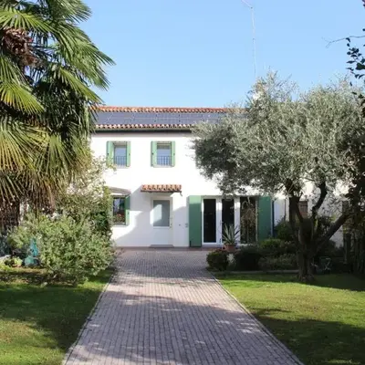 Cà Lori