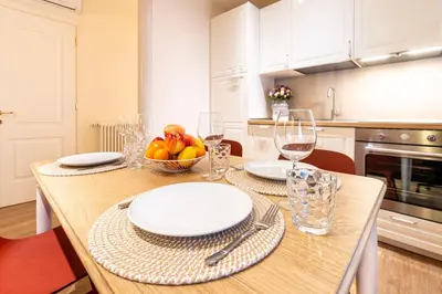 Cucina o angolo cottura di Vista Canale, 4 ospiti, 2 camere e 2 bagni