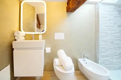 Bagno di Calle de le Tre Crose Apartment