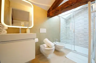 Bagno di Calle de le Tre Crose Apartment