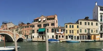 Vista sul fiume nelle vicinanze dell'appartamento