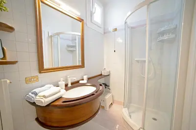 Bagno di Apartment Deluxe Isola Di Mezzo