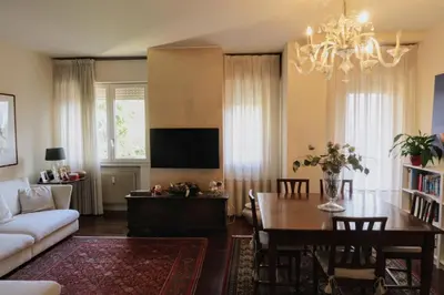 TV o dispositivi per l'intrattenimento presso Camera luminosa per viaggiatori