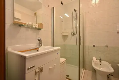 Bagno di Welc-ōM Tombelle