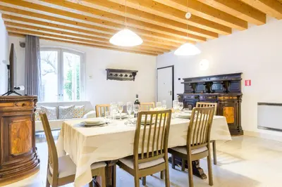 Area soggiorno di Modern Arch by Sarlux