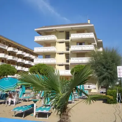 Diplomatic Superior Fronte Mare
