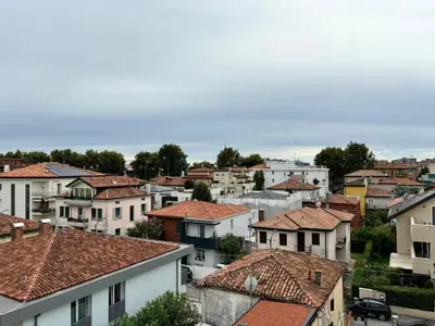 Vista generica su Mestre o vista sulla città dall'interno dell'appartamento