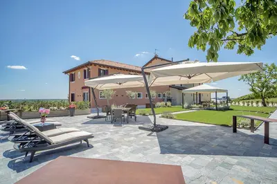 Edificio in cui si trova the country house