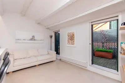 Planimetria di GuestHost - Piazza San Marco Cozy Retreat with Terrace