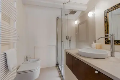 Bagno di GuestHost - Piazza San Marco Cozy Retreat with Terrace