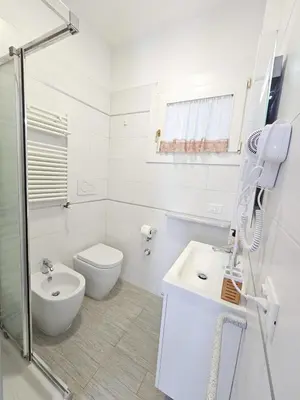Bagno di Bilocale Augustus Piazza Mazzini