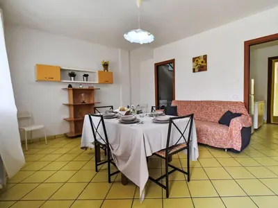 Cucina o angolo cottura di Apartment Solmare-53 by Interhome