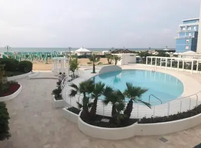 Piscina di RESIDENCE PALMAR -Solo per famiglie -WALTERIGATO APARTMENTS o nelle vicinanze
