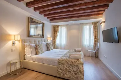 Letto o letti in una camera di Home Venice Apartments-Rialto 1 - 2 - 3