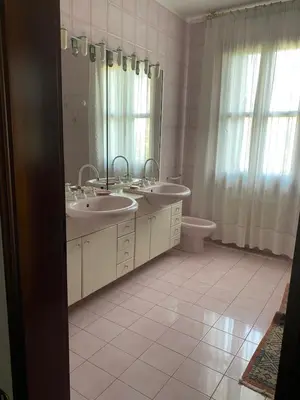 Bagno di Betty House