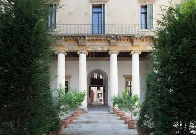 Facciata o entrata di Palazzo Valmarana