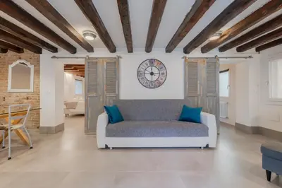 Area soggiorno di Santa Marghe House