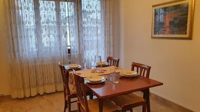 Planimetria di spazi generosi in quartiere tranquillo Padova - Lila