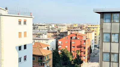 Vista generica su Mestre o vista sulla città dall'interno dell'appartamento