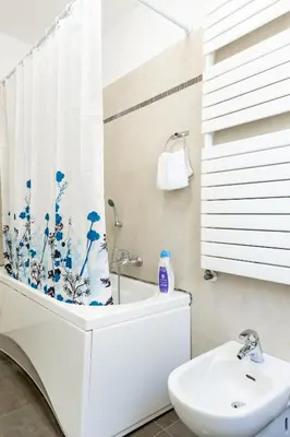 Bagno di Charming Two Bedroom Private Apartment