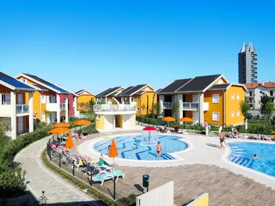 Piscina di Apartment Green Village-3 by Interhome o nelle vicinanze