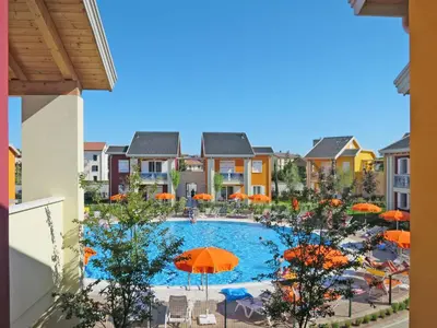 Piscina di Apartment Green Village-4 by Interhome o nelle vicinanze