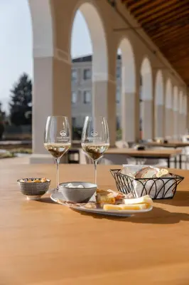 Bevande di Casa de Eli - Tenuta Torre Zecchei Wine Experience