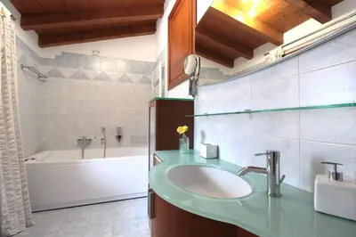 Bagno di Bella Vita House