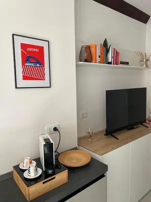 Set per la preparazione di tè e caffè presso Due Colonne