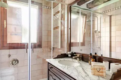 Bagno di Murano Glass Residence
