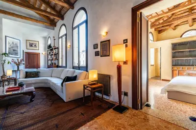 Letto o letti in una camera di Palazzo Remer - luxury apartments - by Bricola Apartments