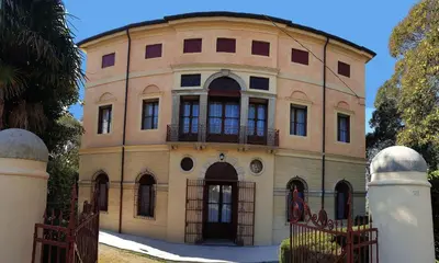Edificio in cui si trova la villa